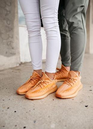 Жіночі кросівки adidas yeezy boost 350 v2 mono clay9 фото