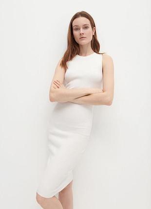 Сукня з трикотажу в рубчик