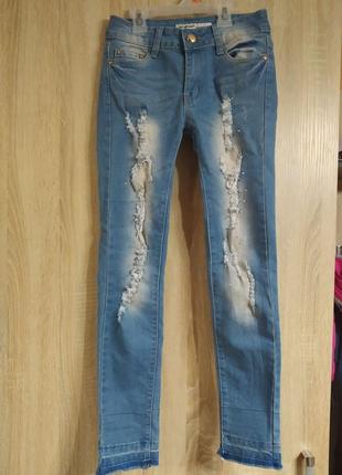 Стильнве летние джинси джинсы с камнями с легкими потертостями турция2 фото