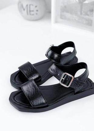 Босоножки кожа