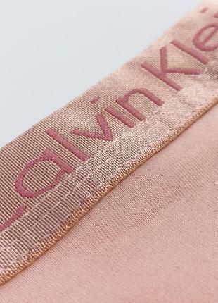 Женские трусики стринги calvin klein коллекция motive cotton lightly lined, цвет розовый4 фото