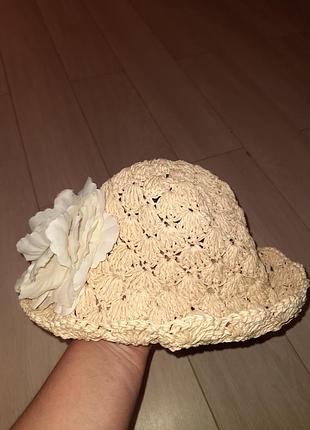 Шляпа плетеная из бумажной соломки