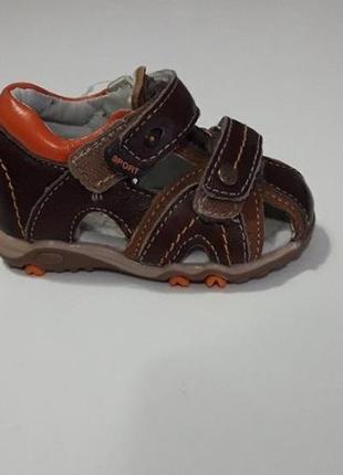 Босоніжки, сандалі черевики літнє взуття