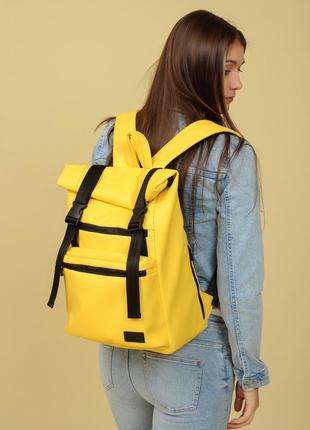 Женский  вместительный яркий желтый рюкзак ролл топ, тренд лета8 фото