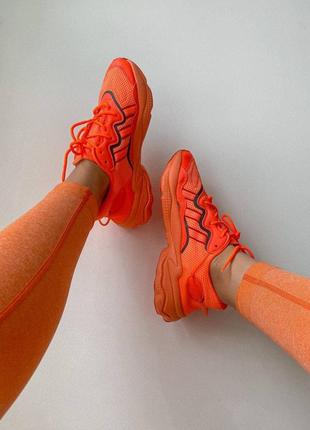 Женские кроссовки adidas ozweego orange