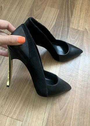 Туфлі жіночі charles and keith