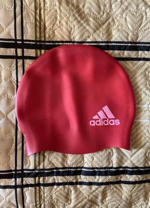 Шапочка для плаванbя adidas