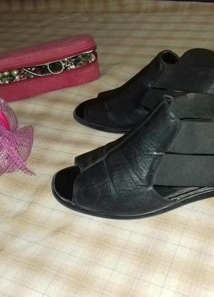 Шкіряні босоніжки janet d 36р - італія