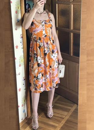 Миди сарафан в цветы на завязках на пуговицах dorothy perkins