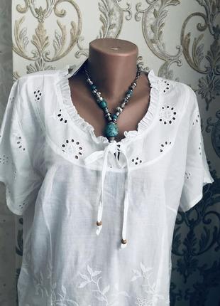 Біла блуза блузка прошва мереживо мереживна вибита вишита шиття модна стильна5 фото
