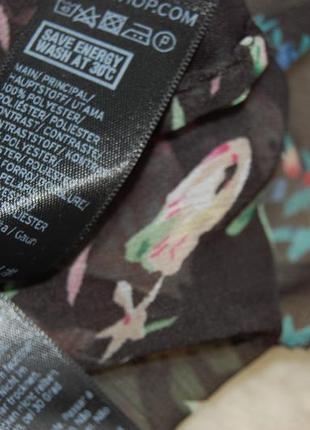 Повітряне шифонова ярусну міні сукня з відкритими плечима у квіти topshop. нове7 фото