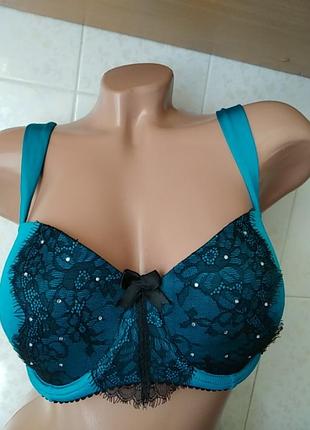Бюстгальтер