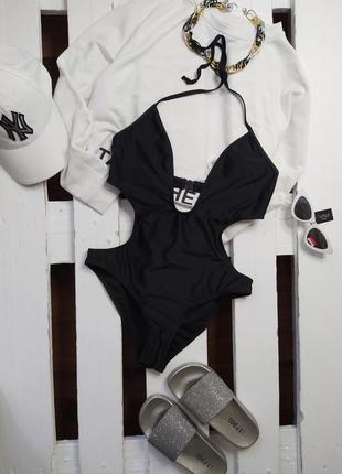 Стильний фірмовий купальник boohoo