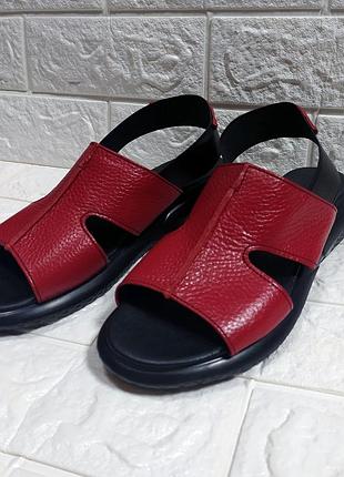 Удобные легкие босоножки кожа