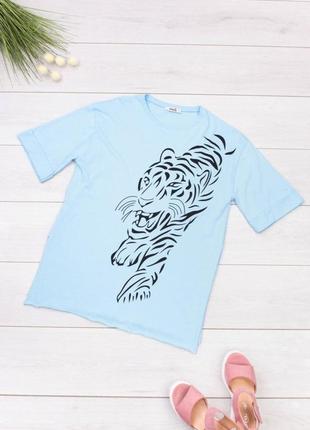 Стильная голубая футболка с рисунком принтом тигром оверсайз большой размер батал