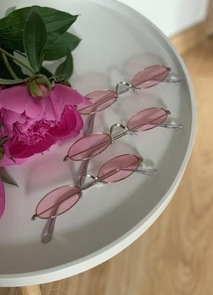 Стильні вінтажні ретро окуляри рожевого кольору
