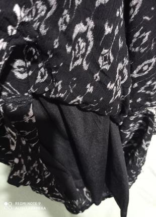 31. черная вискозная блуза жатка с короткими рукавами  вискоза. mango футболка3 фото
