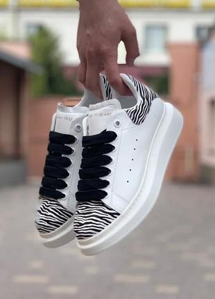 Кросівки alexander mcqueen oversized white/zebra кросівки9 фото