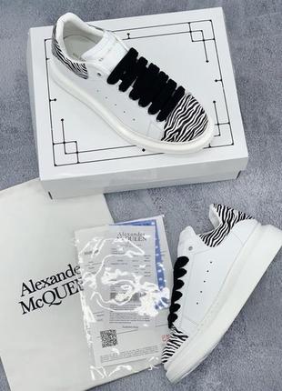 Кросівки alexander mcqueen oversized white/zebra кросівки10 фото