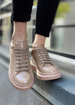 Alexander mcqueen lux patent beige, жіночі бежеві кросівки олександр маквин