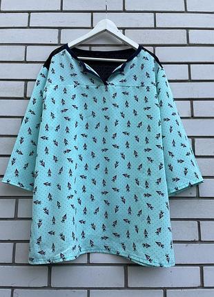 Бирюзовая блуза с кружевом