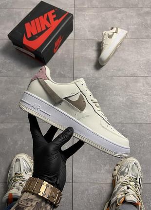 Кросівки жіночі nike air force 1 lxx light orewood brown