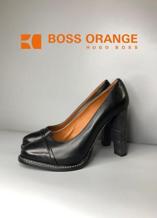 Hugo boss orange кожаные классические туфли лодочки блочный каблук чёрные кожа 100%