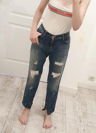 Шикарные актуальные джинсы с кружевами1 фото