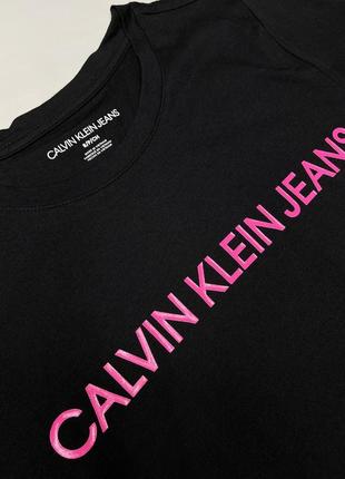 Очень классная футболка calvin klein 100% оригинал новая женская чёрная6 фото