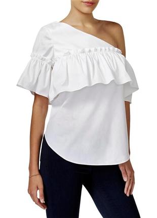 Белая блуза топ на одно плечо с оборкой, размер м