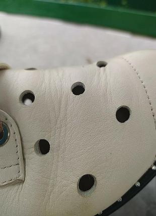 Бежеві туфлі в дірочку натуральна шкіра по устілці 24.58 фото