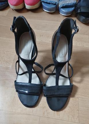 Босоножки сандалии с прямым каблуком натуральная кожа р 39-39,53 фото
