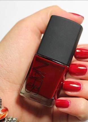 Лак nars jungle red