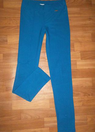 Шикарні яскраво-сині футболки з рядком