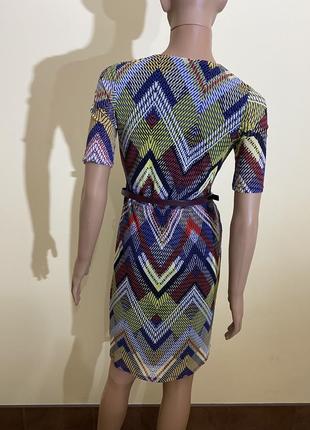 Сукня в різнобарвний геометричний принт4 фото