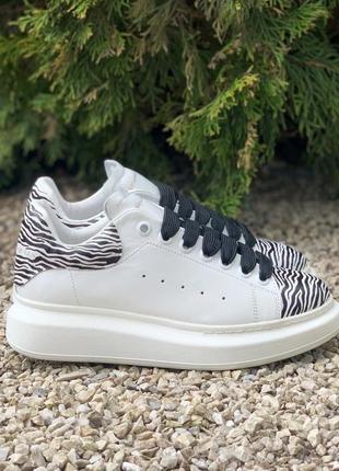 Кроссовки alexander mcqueen oversized white/zebra1 фото