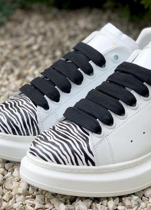 Кроссовки alexander mcqueen oversized white/zebra6 фото