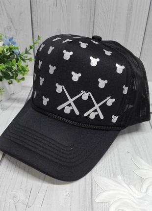 Кепка з сіткою