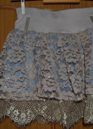 Стильная кружевная  мини - юбка luxuri  золотисто-карамельного цвета1 фото