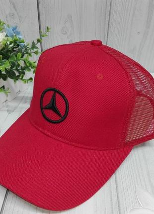 Кепка с сеткой