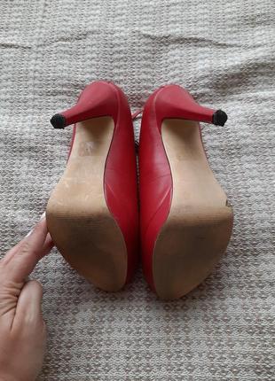 Красные кожаные туфли6 фото