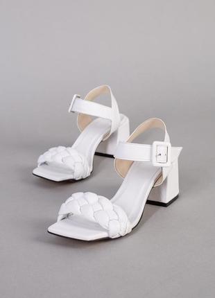 Босоножки женские , квадратный носок