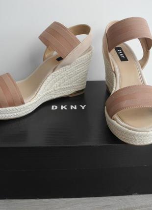 Літні босоніжки donna karan dkny 38.5 р ( нове ) жіночі / оригінал