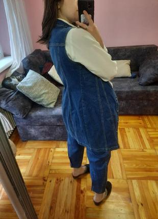 Подовжена джинсова жилетка, сарафан, плаття7 фото