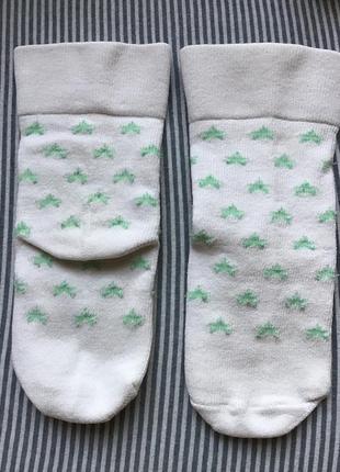Шкарпетки шкарпетки білі з зірочками 6-12