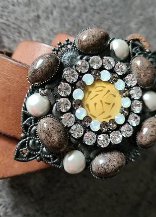 Женский кожаный ремень с декоративной пряжкой schmuck art