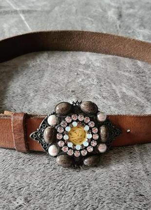 Женский кожаный ремень с декоративной пряжкой schmuck art