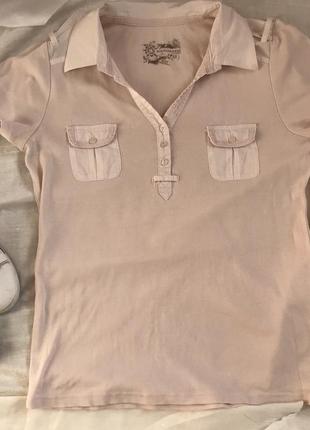 Розовая тенниска