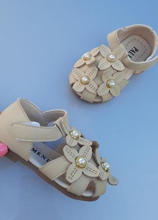 Босоніжки на дівчинку / босоніжки для самих маленьких