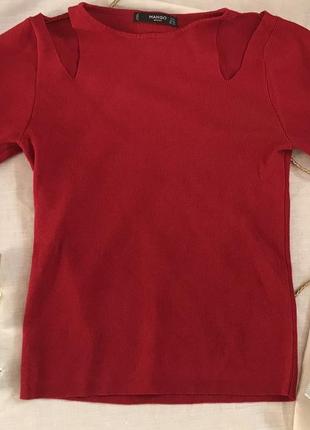 Красная кофта